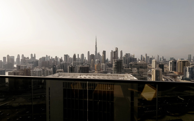 Vserve Elevate Your Stay with Stunning Skyline Views Apartments - Apartment in Dubái - Photo 2