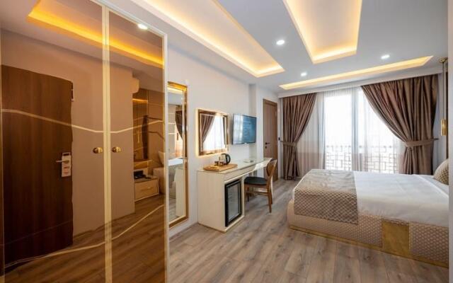 Luxury Airport Hotel by Zazzoni