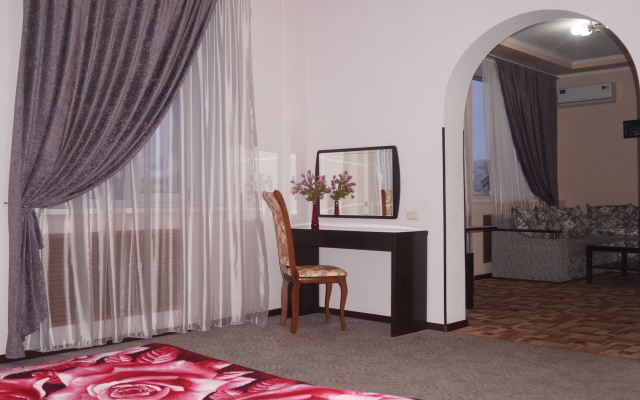 Dio Lakrua Hotel