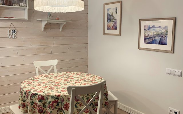 Апартаменты ПИТЕРСКАЯ КВАРТИРА В САМОМ ЦЕНТРЕ ГОРОДА