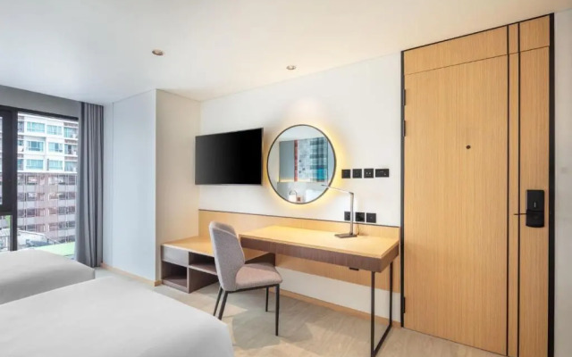 Best Western Click Sathorn 11