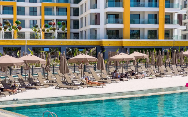 Qoople Azura World S 16 Apartments