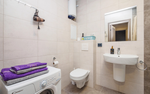 Uyutnaya v samom centre levogo berega Irtysha Flat