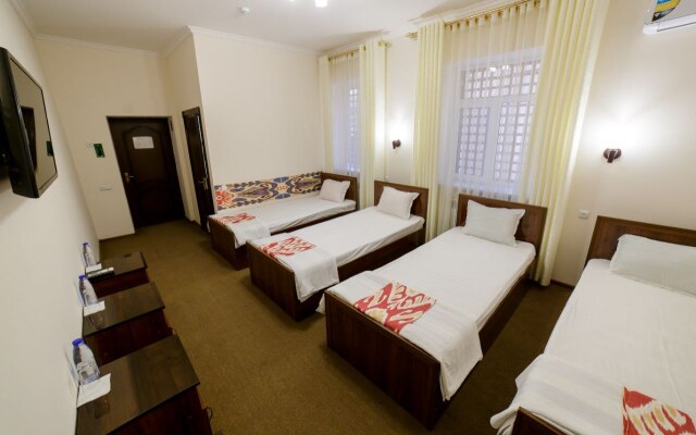 Hotel Caravan Hotel
