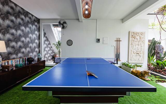 Вилла Casa-Retro Courtyard