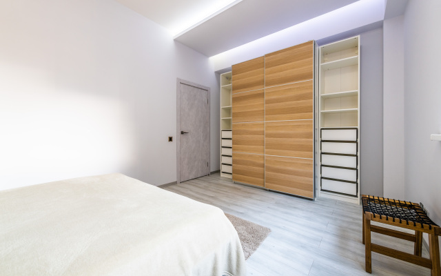 Oplot - Uluchshennyj lyuks s terrasoj 1 Apartments