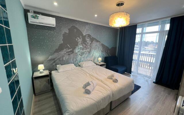 Ecohouse Hotel