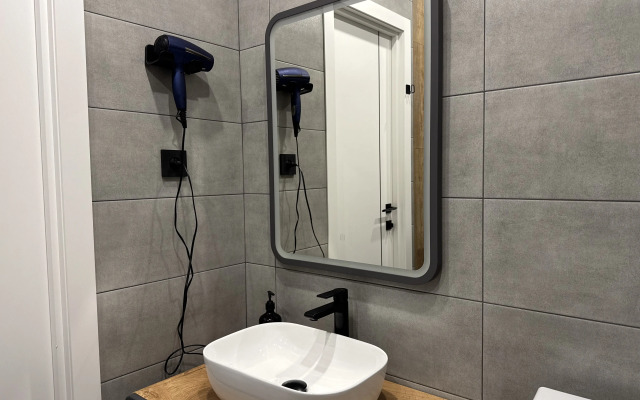 Na Vasilyevskom Ostrove Ryadom S Zalivom Flat