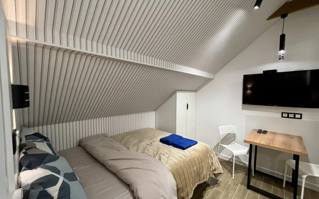 Layf Aparts Studiya 6, 15m2, na Tararykova 5 Flat
