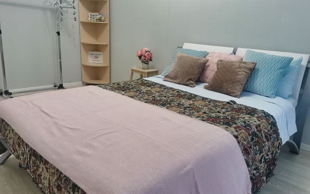 V 10 Minutakh Ot Akvaparka Flat