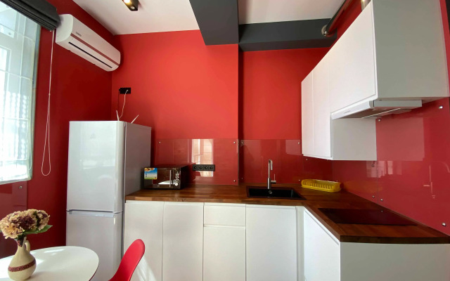 Zhk poseydon 632 Mamayka Vidovaya Studiya S Balkonom (Trustcontrol) Flat