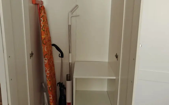 Dvuhkomnatnaya v Amalienau Flat