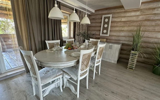 Kottedzh S Vidom Na Ozero Glamping