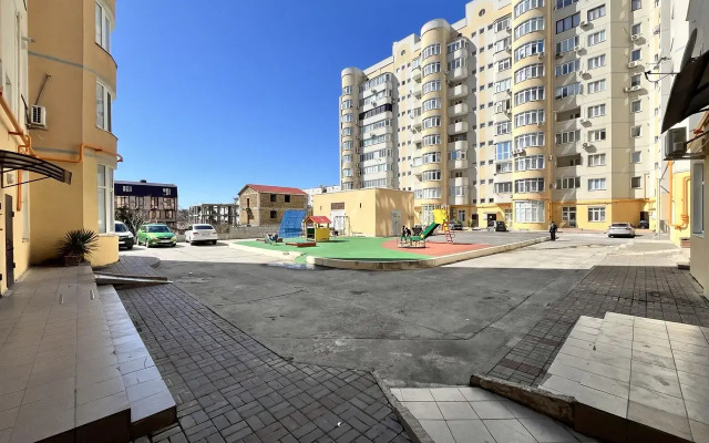 1-kom Mayachnaya 16-61 Sevastopol s vidom na more Flat