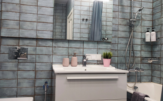 Yevrodvushka Apartamenty U Ekspoforuma Flat