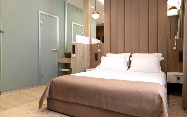 Shato Hotel