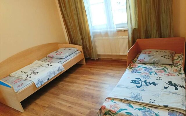 Na Kuryzhova 25 Flat