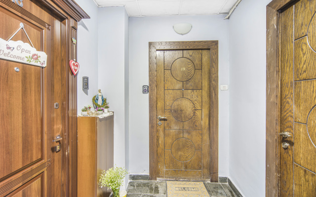 On Aram Street 4/3-19 Apartments