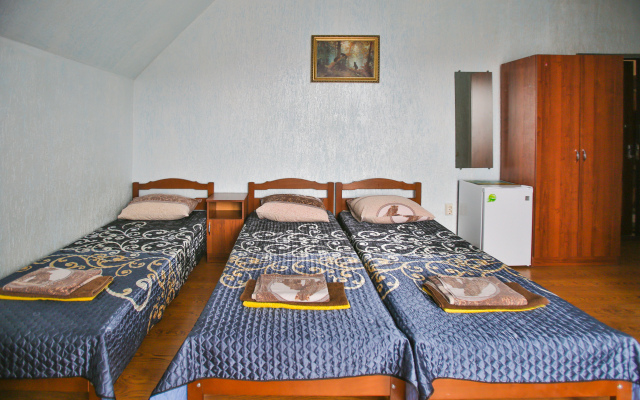 Aprelsky Guest House