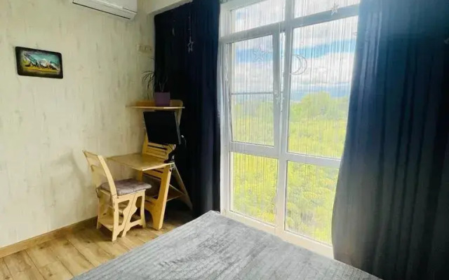 Honey House Apartment Flat