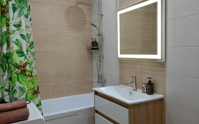 V Novom Dome Orudiynaya 1A Flat