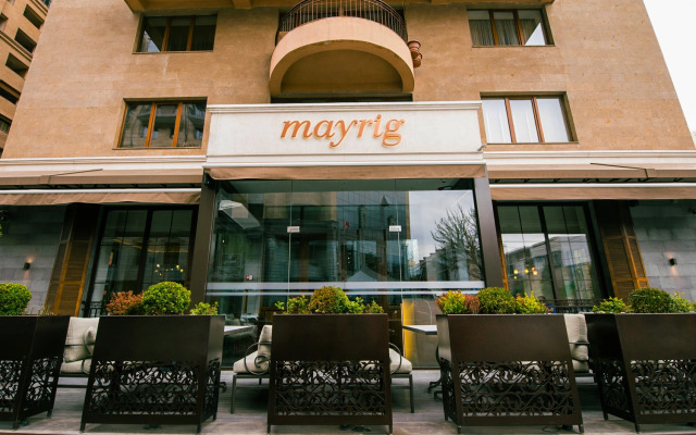 KeyGo #0092, 1 Bedroom, Near National Gallery Apartments