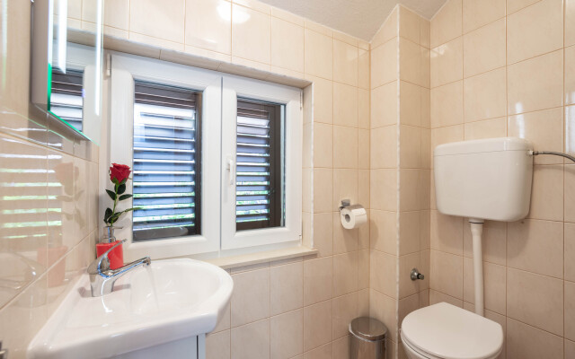 Apartment Kokolo with sea view