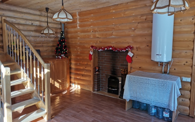 S Banej V Storozhno House
