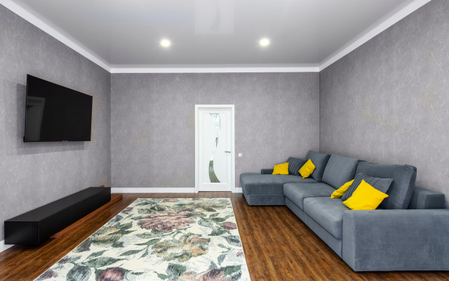 Апартаменты Трехкомнатные на Первомайская 23