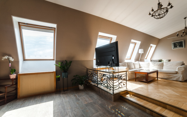 Квартира Мансарда на Петроградской