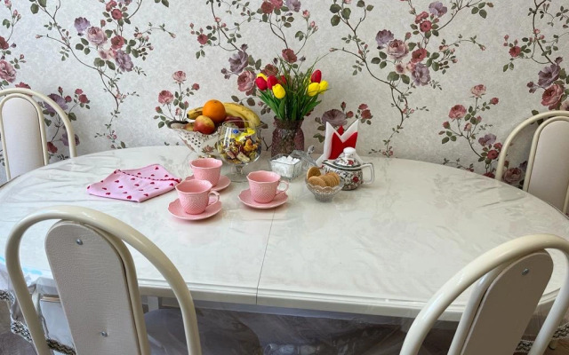 U naberezhnoy Lenina 39 Flat