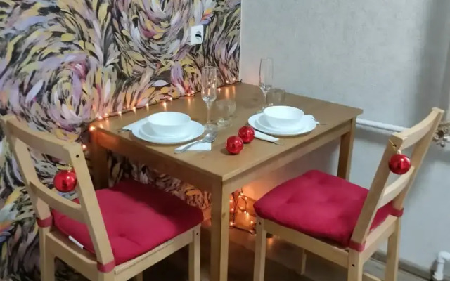 Na Industrialnoy 1A/190 Apartments