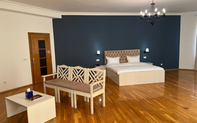 Hotel Art Club Suites