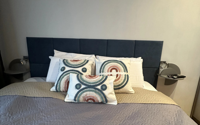 Квартира 2х комнатная у ТЦ Лотос плазы