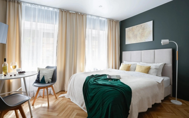 Апартаменты 5 на площади Восстания (Сов5)