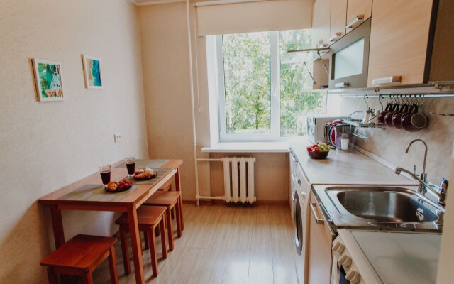 Апартаменты около Академической вблизи парка