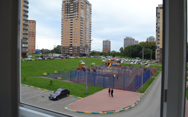 Kvartira Uyutnaya  S Vidom Na Platonovskiy Park Flat