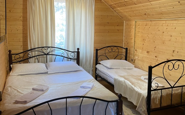 Golden Arkhyz Guest House