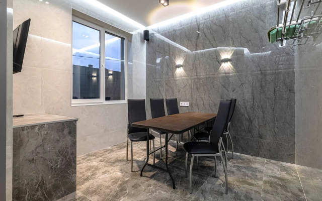 Kottedzha s baney i basseynom Private house
