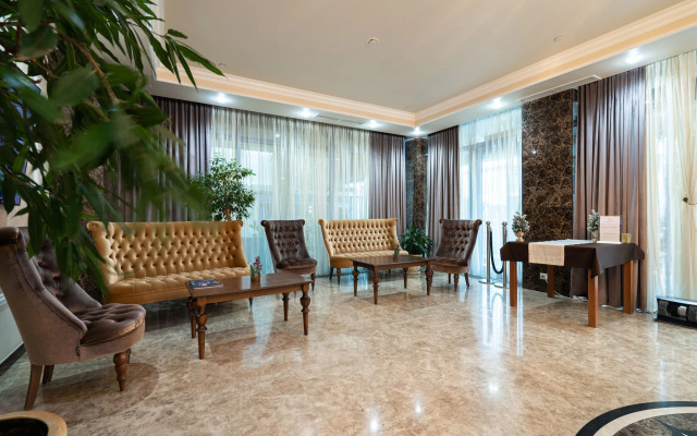 Grace El Paraiso Hotel
