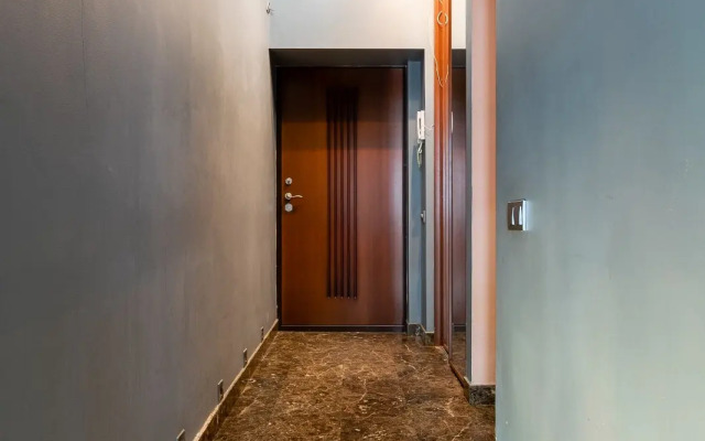 U Burdenko Flat