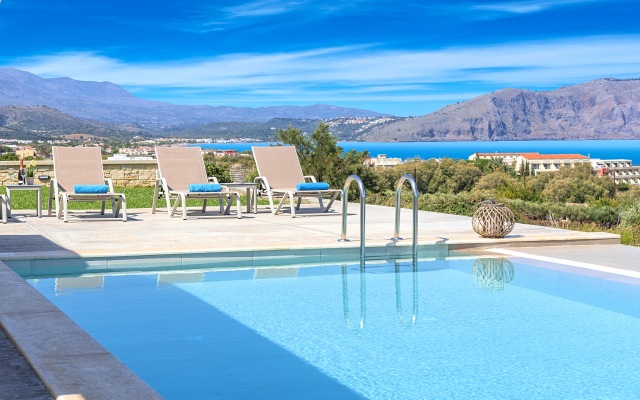 Vista Mare Villas Heated Pool