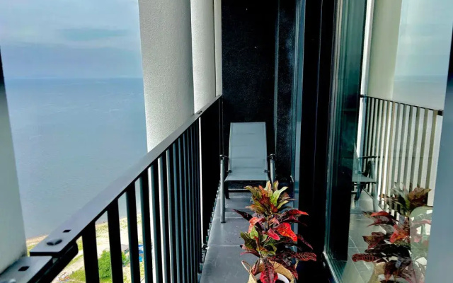 Apartamenty More Suite s Potrasausim Vidom na Zaliv v 5 Minutah ot Centra Goroda
