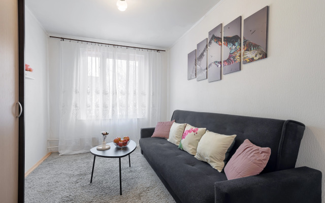 Dvukhkomnatnye Metro Nagornaya Apartment