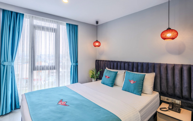 Отель Solin Airport Hotel