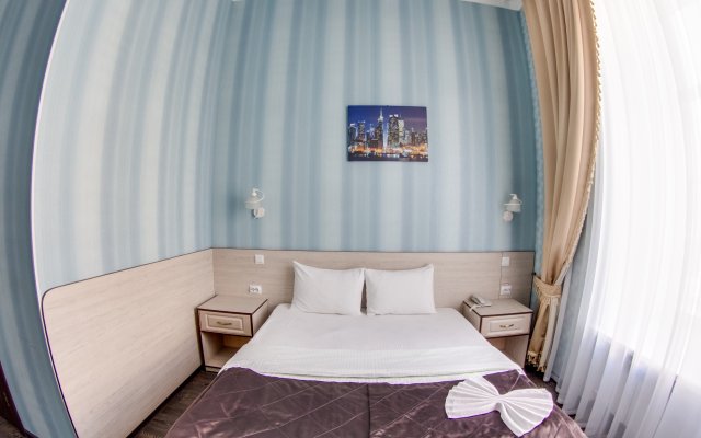 Skver Vyisotskogo Hotel