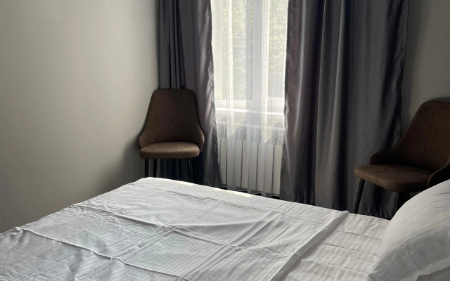 Hotel Airis Residence