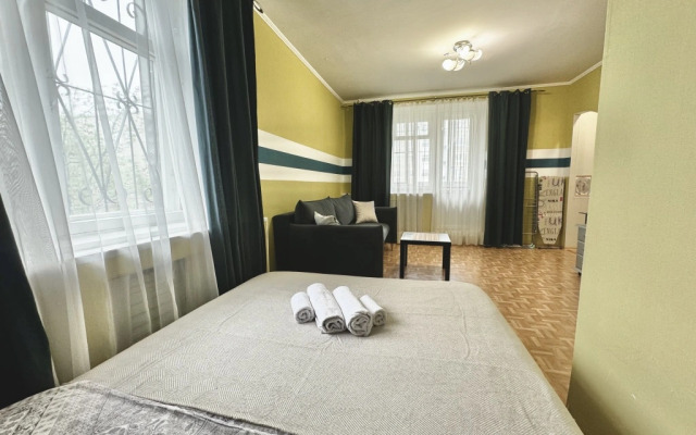 U DK Metallurgov. Barbaris One-room Apartments