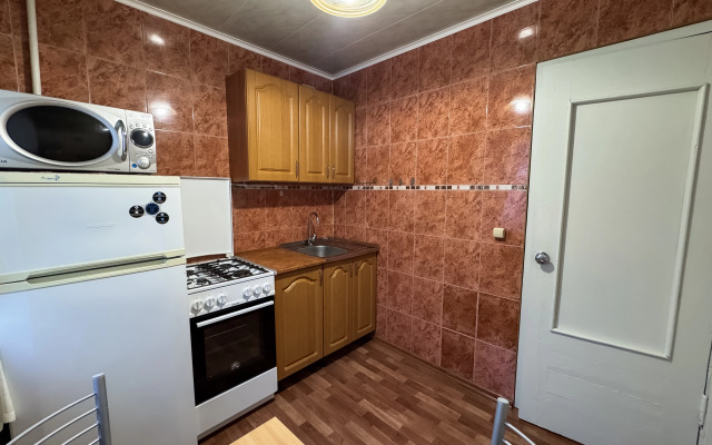 Квартира 2-комнатная на Коминтерна 22