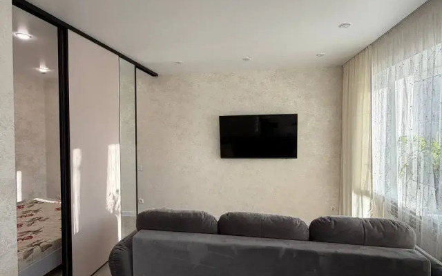 Квартира с евроремонтом и Алисой в центре